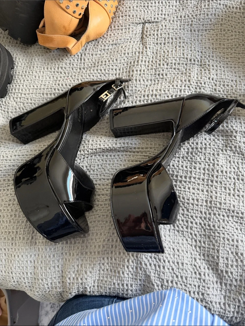 Black Patent Platform Block Heel Sandals - Unbranded